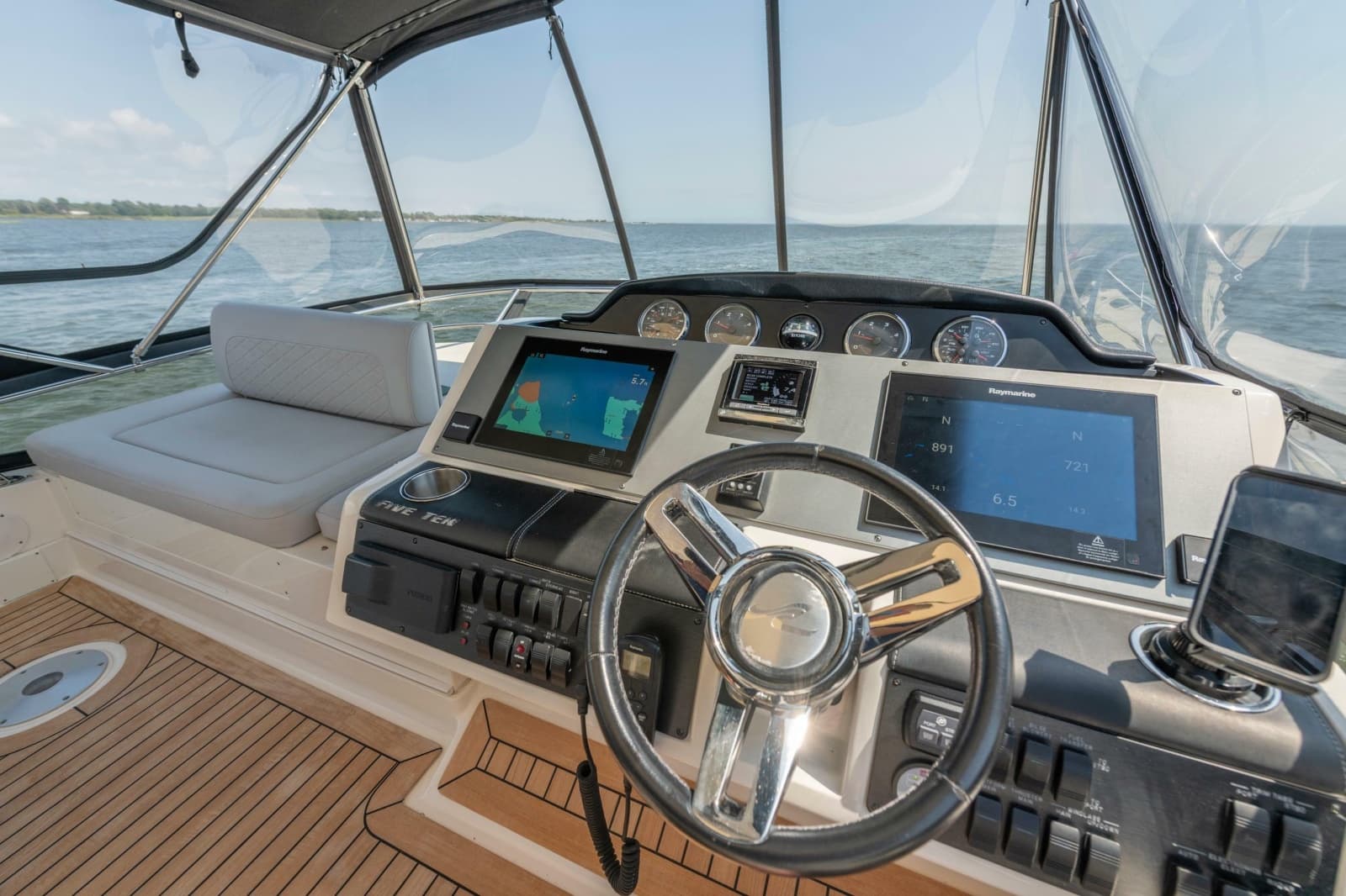 2017 Sea Ray 510 Fly - Photo 77