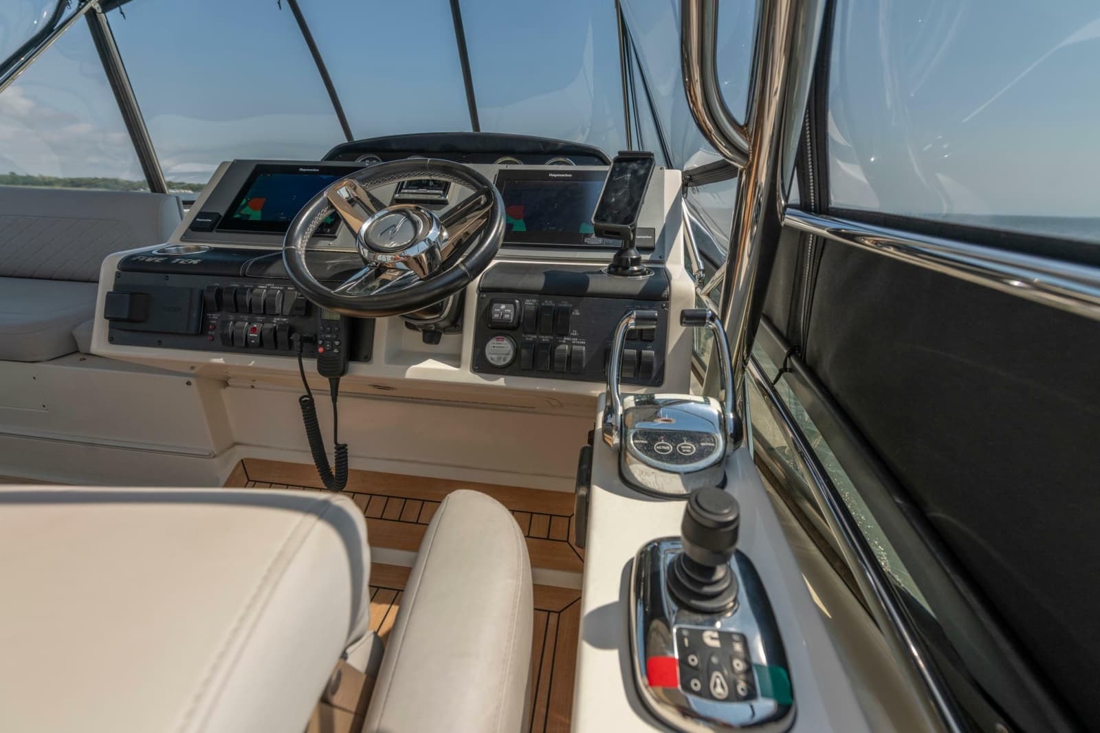2017 Sea Ray 510 Fly - Photo 79