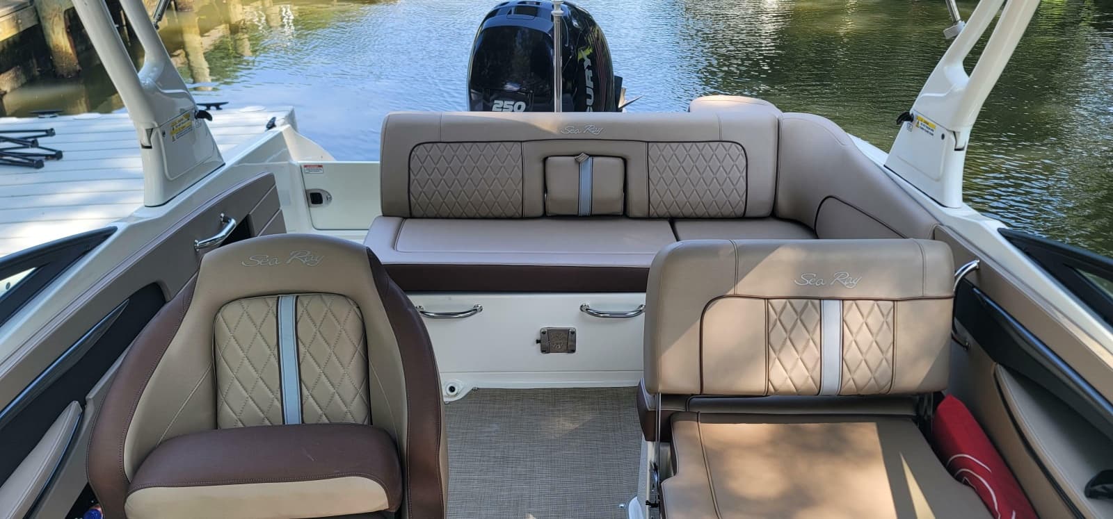 2017 Sea Ray SDX 240 Outboard - Photo 7