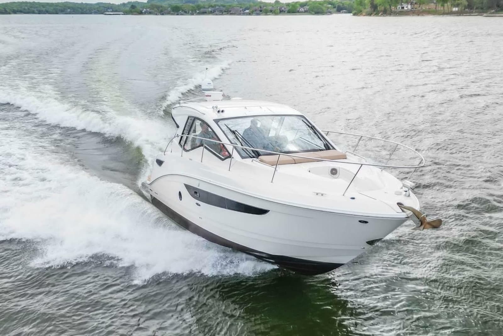 2017 Sea Ray Sundancer 350 Coupe - Photo 17