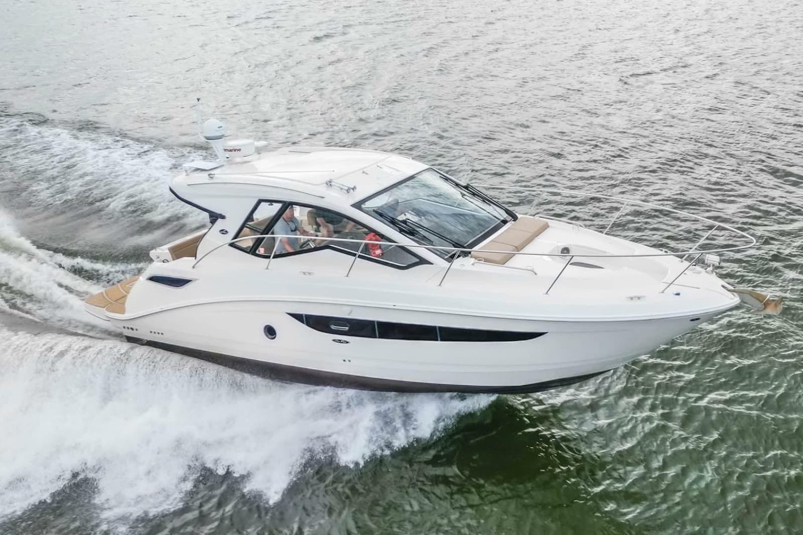 2017 Sea Ray Sundancer 350 Coupe - Photo 15