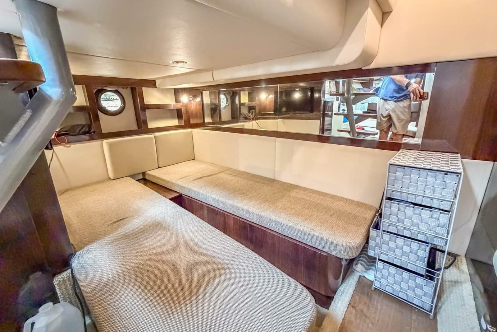 2017 Sea Ray Sundancer 350 Coupe - Photo 33