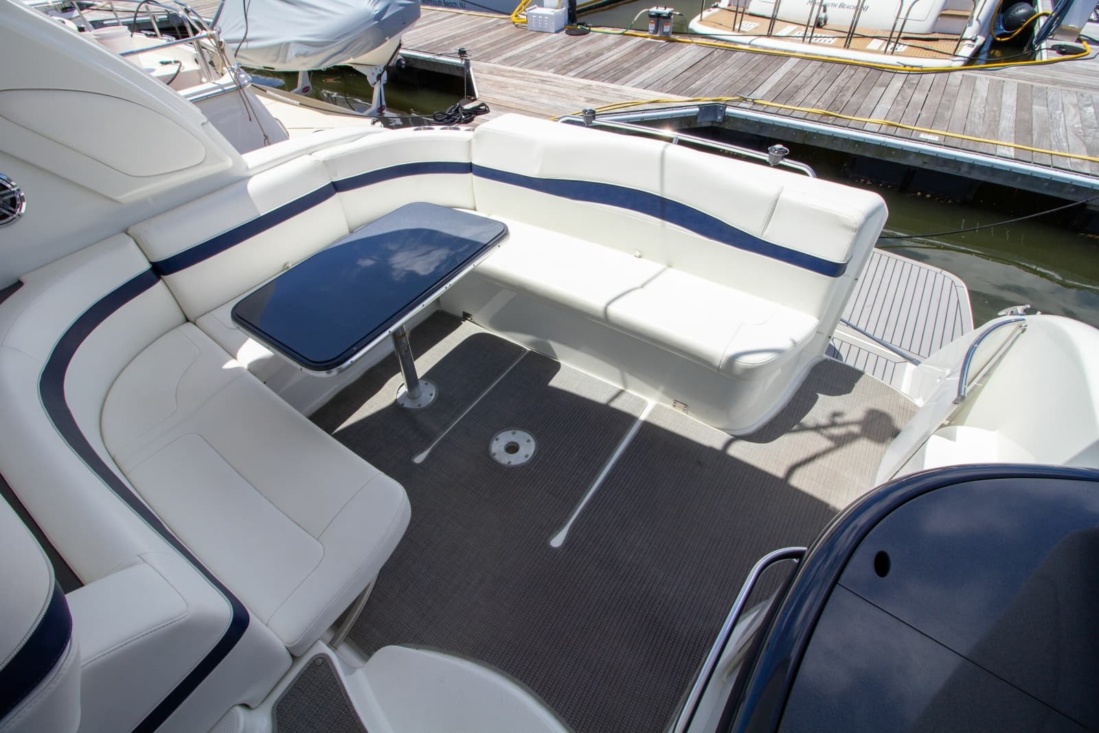 2016 Formula 40 Performance Cruiser - Photo 23