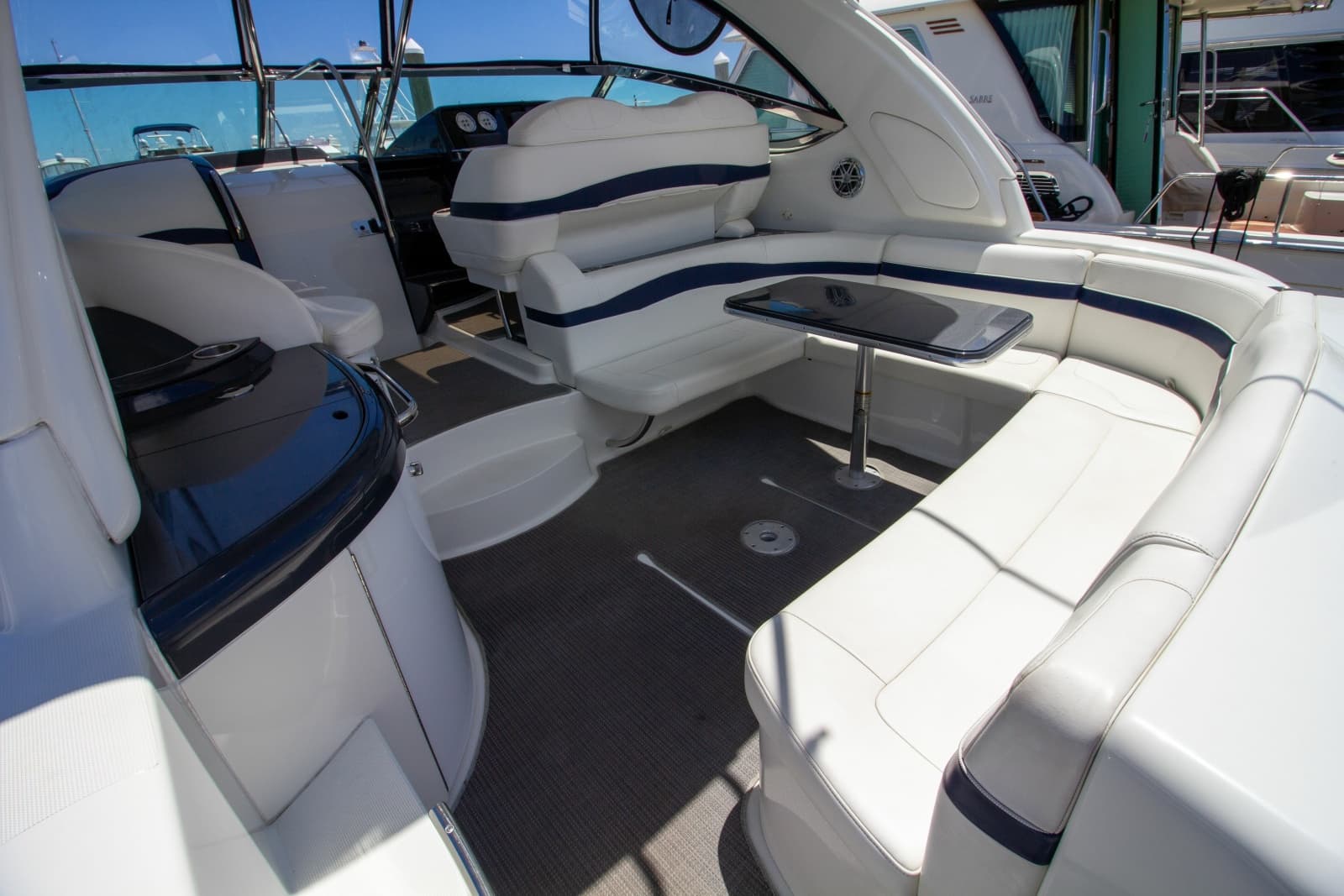 2016 Formula 40 Performance Cruiser - Photo 20