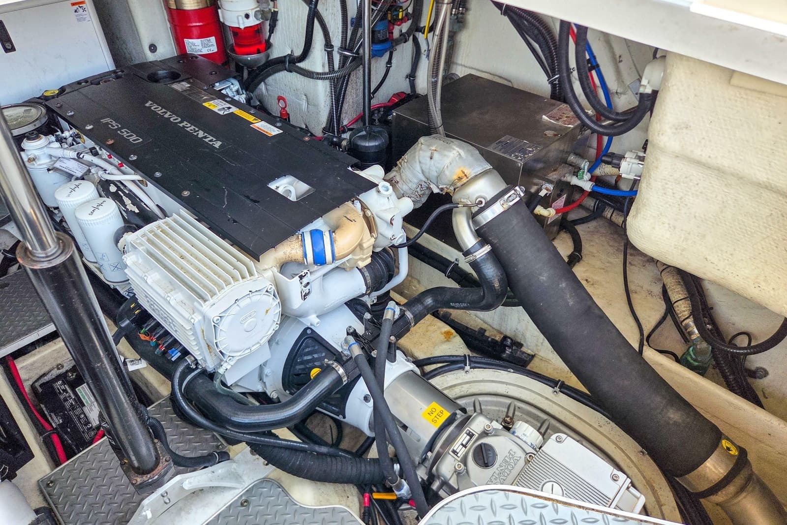 2016 Formula 40 Performance Cruiser - Photo 48