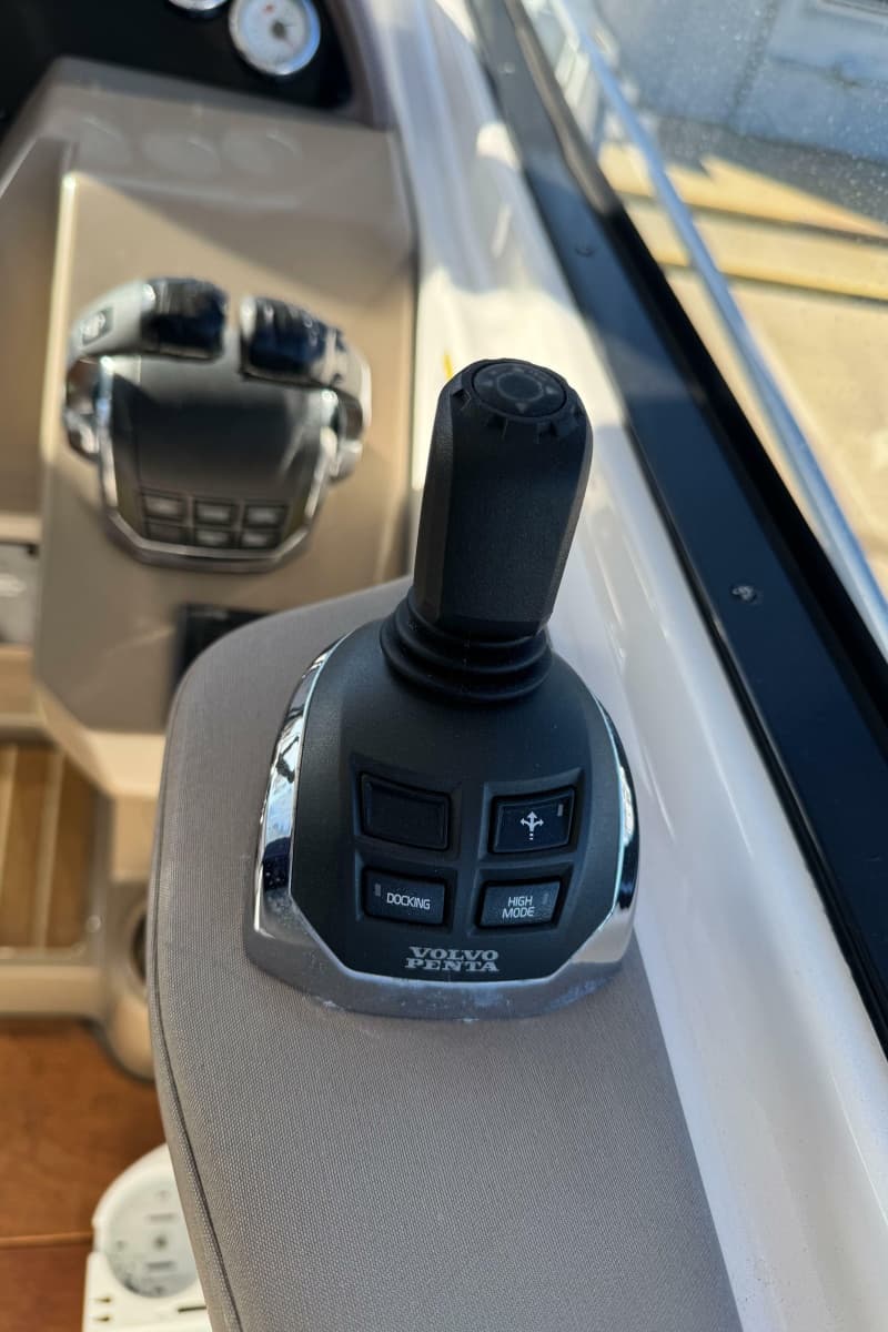 2016 Regal 35 Sport Coupe - Photo 34