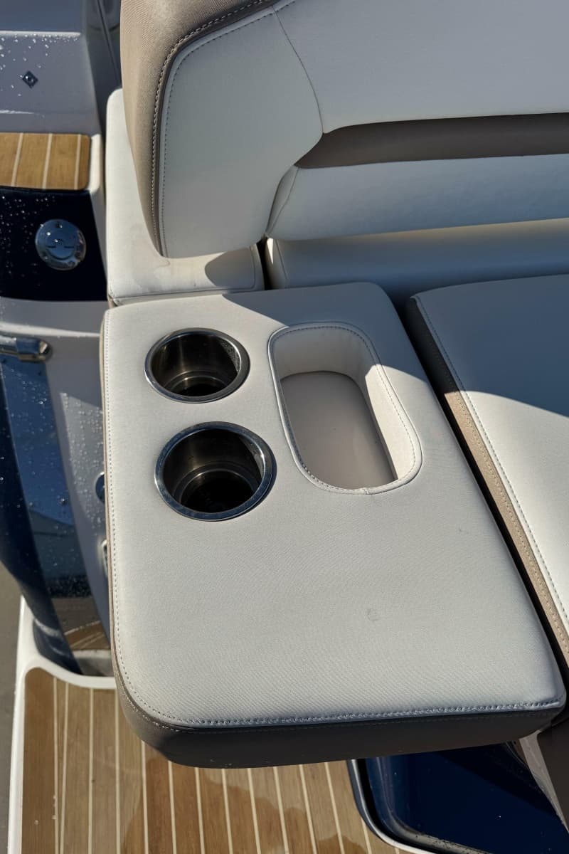 2016 Regal 35 Sport Coupe - Photo 54