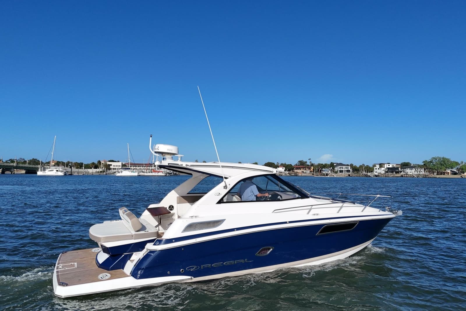 2016 Regal 35 Sport Coupe - Photo 16