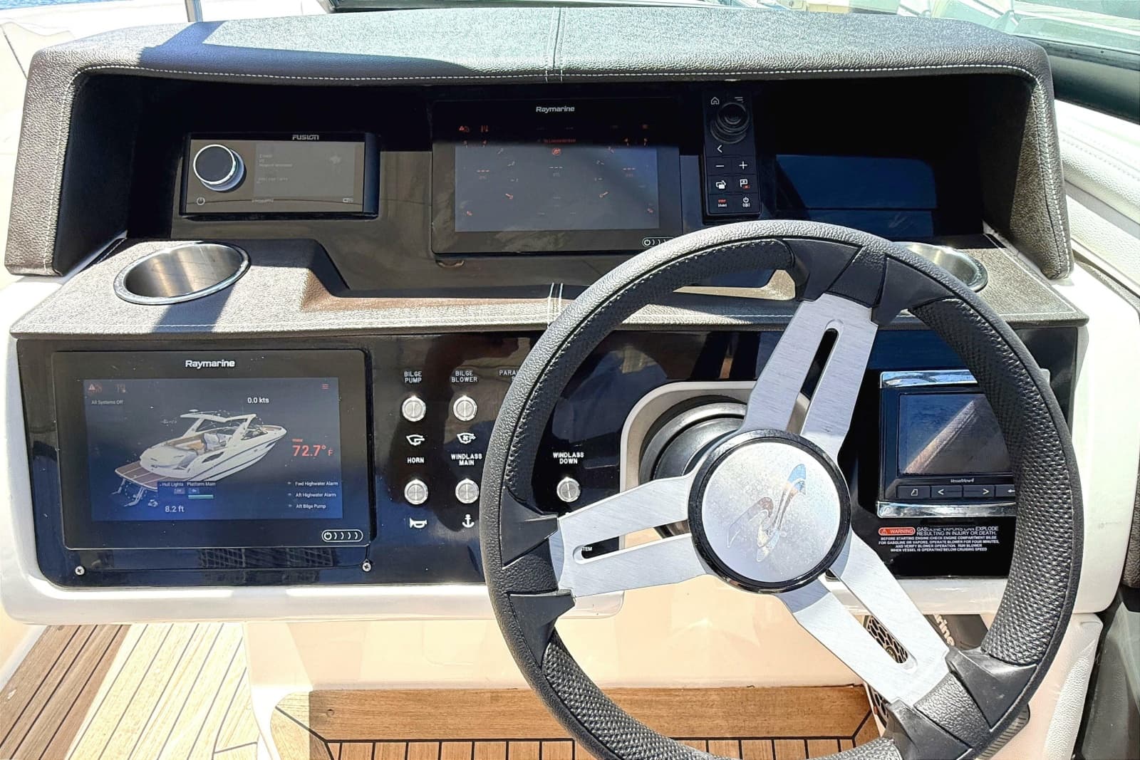 2016 Sea Ray SLX 350 - Photo 12