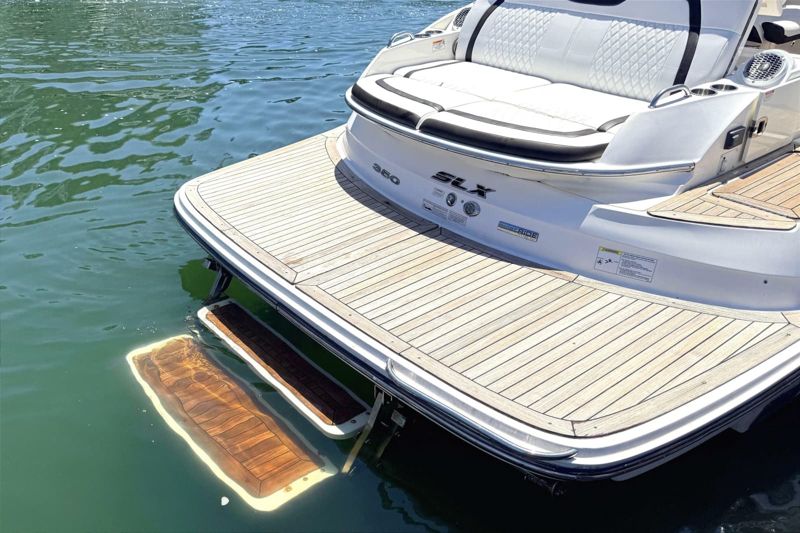 2016 Sea Ray SLX 350 - Photo 6