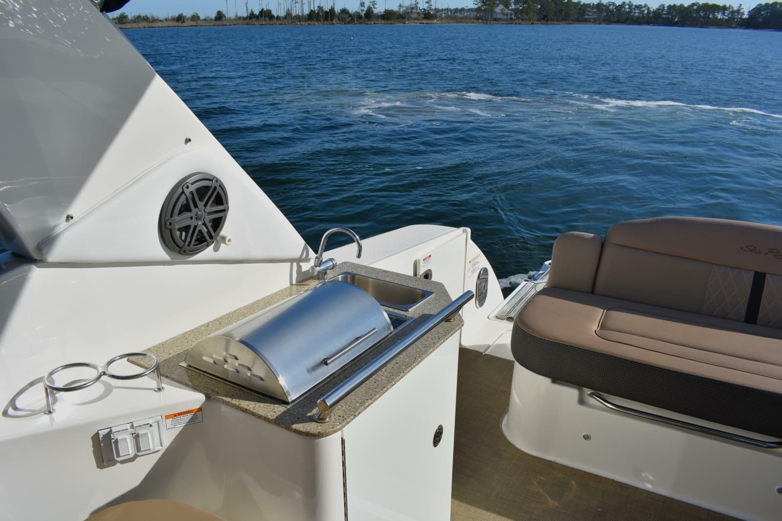 2016 Sea Ray Sundancer 310 - Photo 13