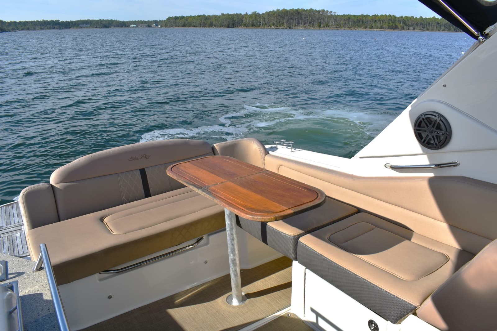 2016 Sea Ray Sundancer 310 - Photo 10