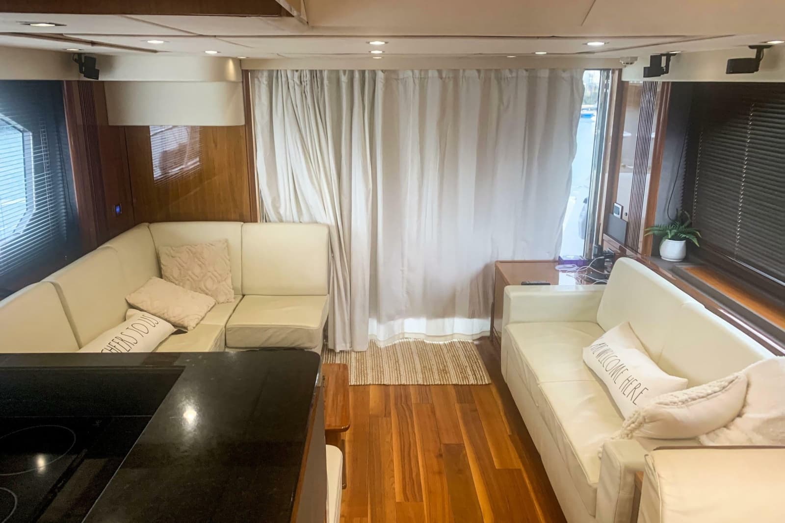 2016 Sunseeker Manhattan 65 - Photo 3