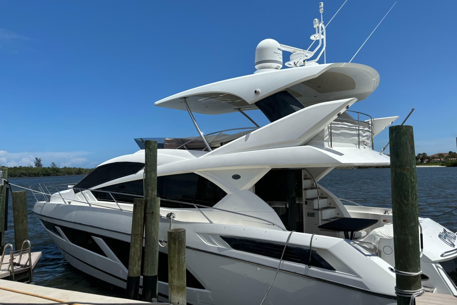 2016 Sunseeker Manhattan 65 - Photo 2