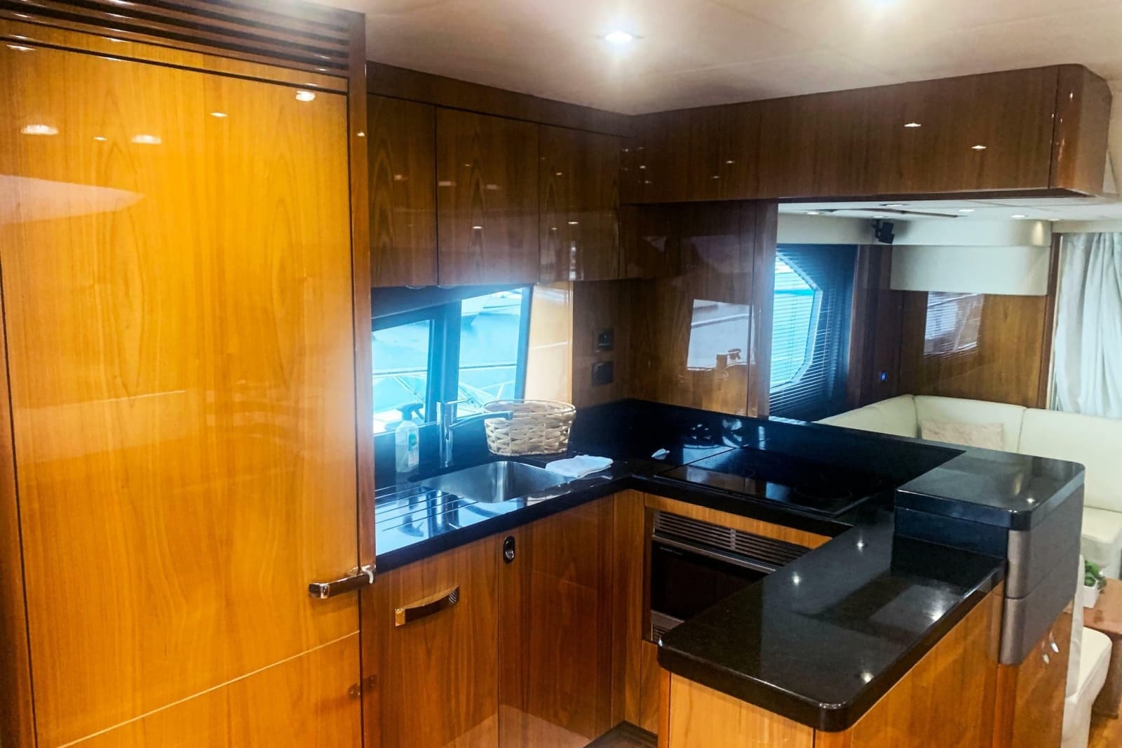 2016 Sunseeker Manhattan 65 - Photo 5