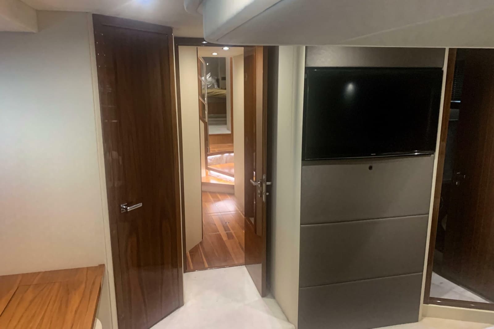 2016 Sunseeker Manhattan 65 - Photo 15