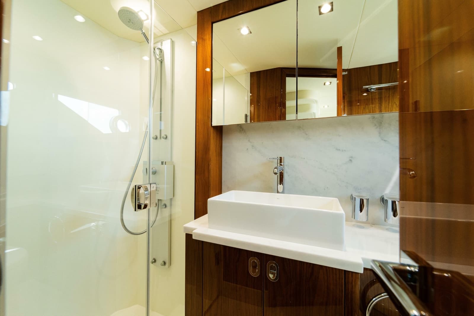 2016 Sunseeker Manhattan 65 - Photo 28