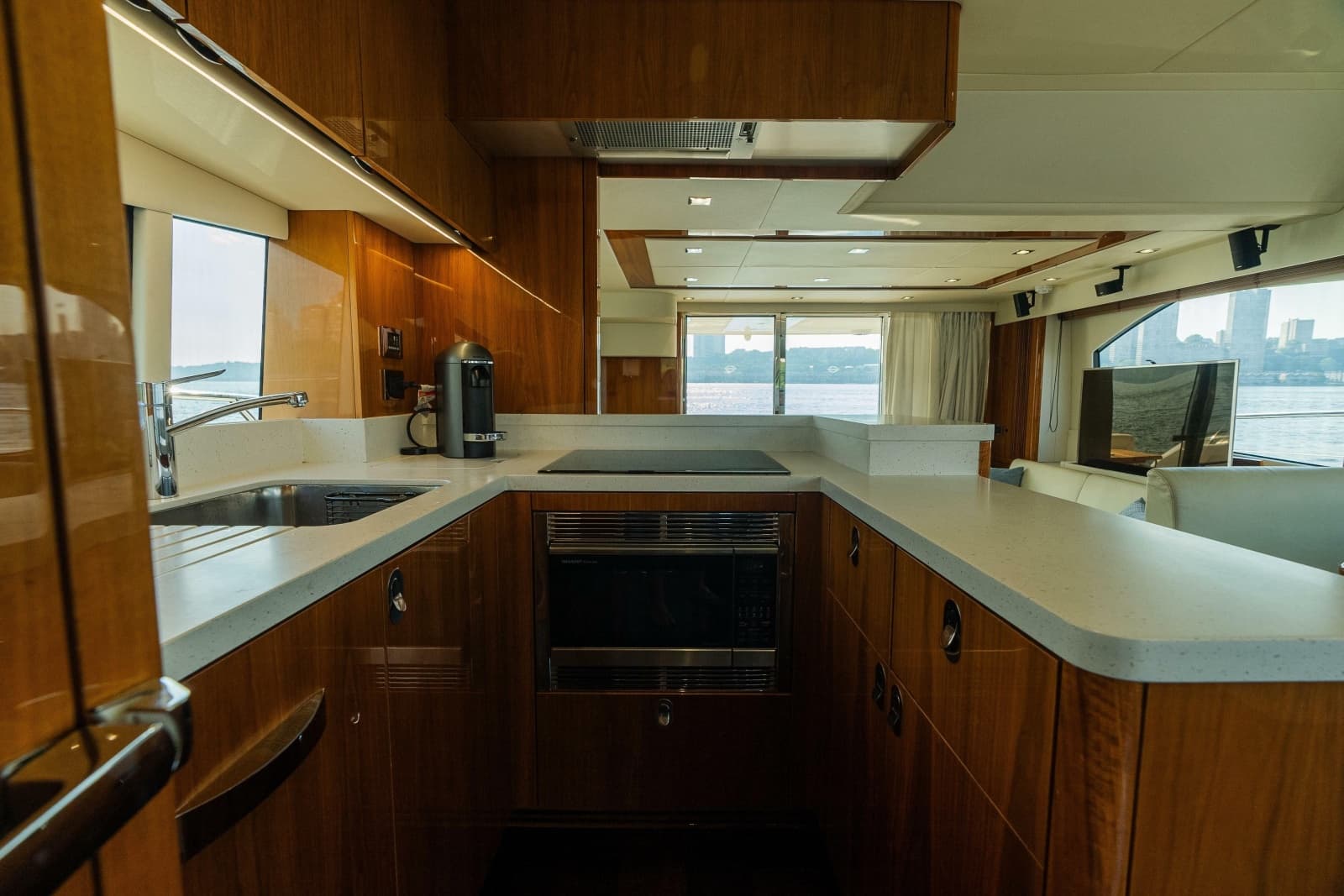 2016 Sunseeker Manhattan 65 - Photo 15
