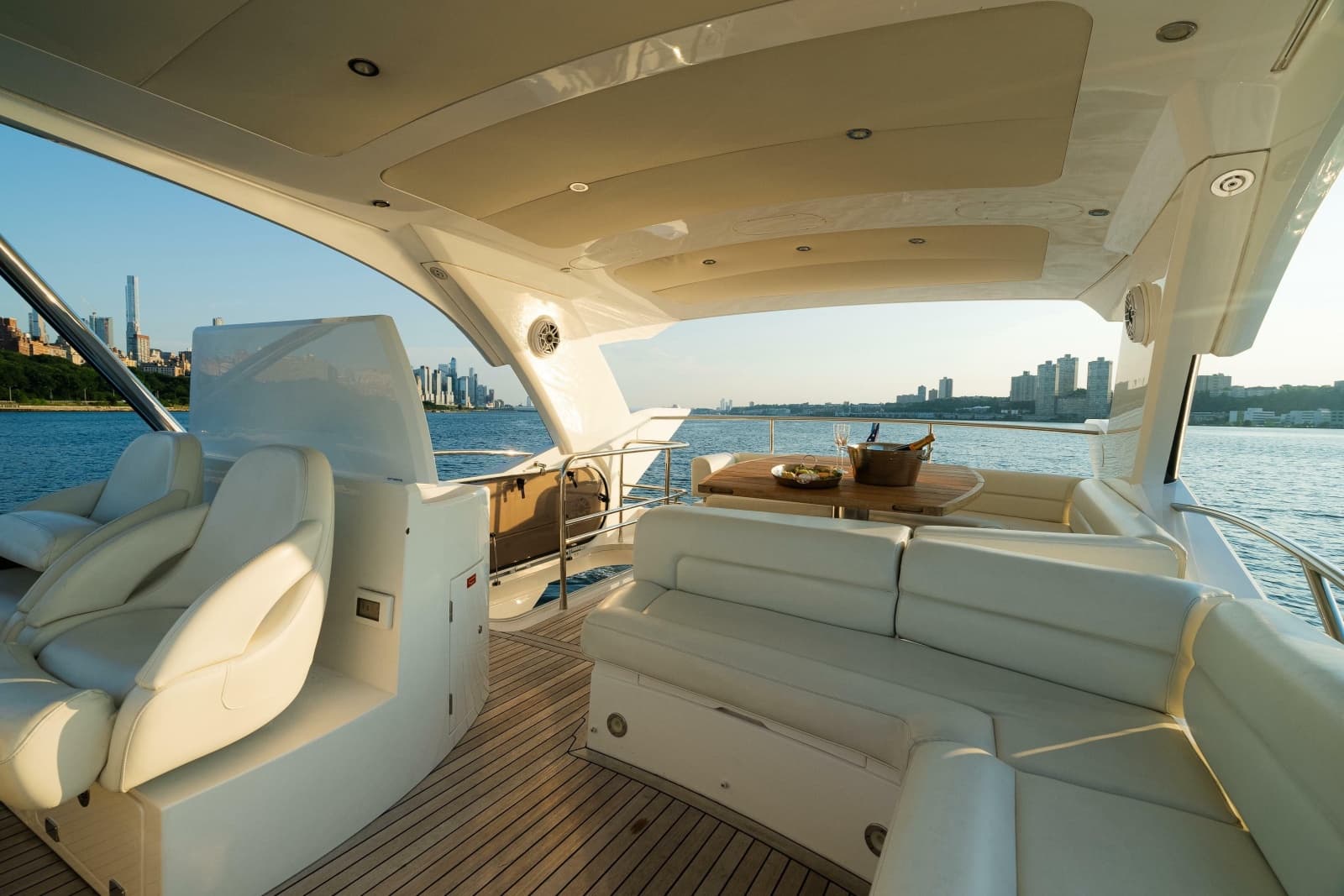 2016 Sunseeker Manhattan 65 - Photo 44