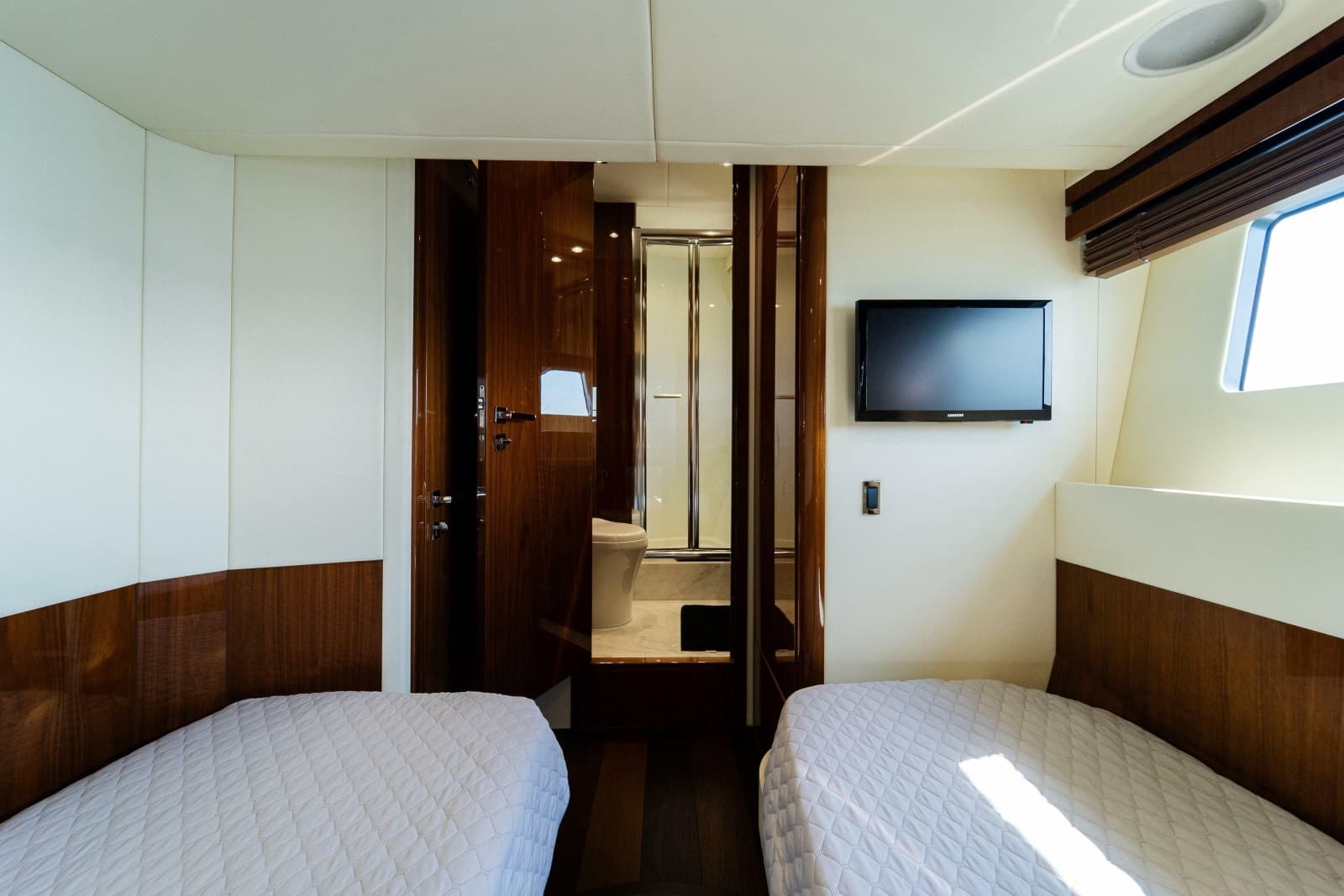 2016 Sunseeker Manhattan 65 - Photo 35