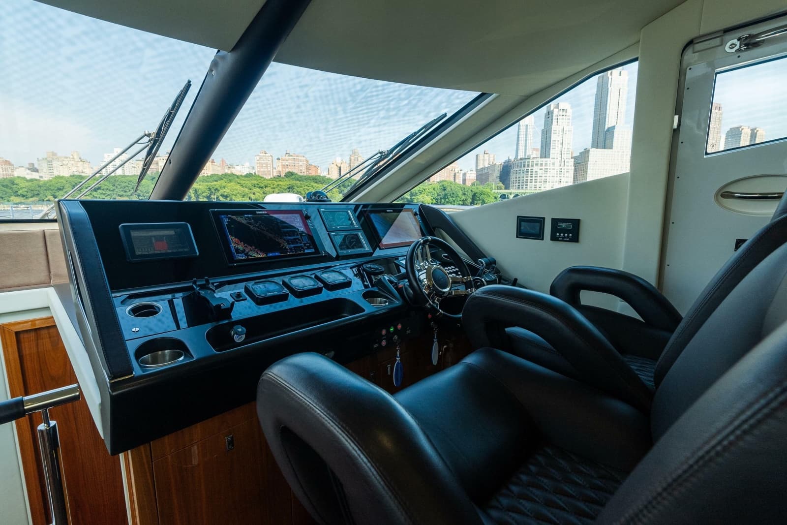 2016 Sunseeker Manhattan 65 - Photo 21