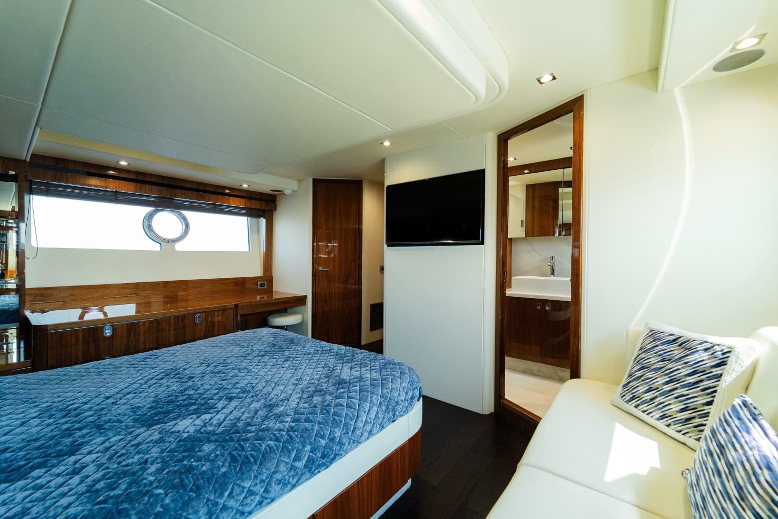 2016 Sunseeker Manhattan 65 - Photo 27
