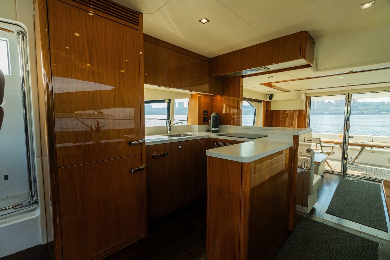 2016 Sunseeker Manhattan 65 - Photo 18