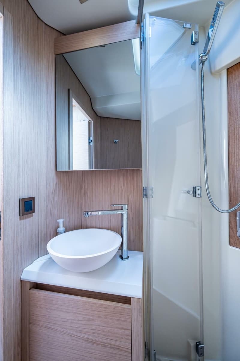 2015 Beneteau Monte Carlo 4 - Photo 34