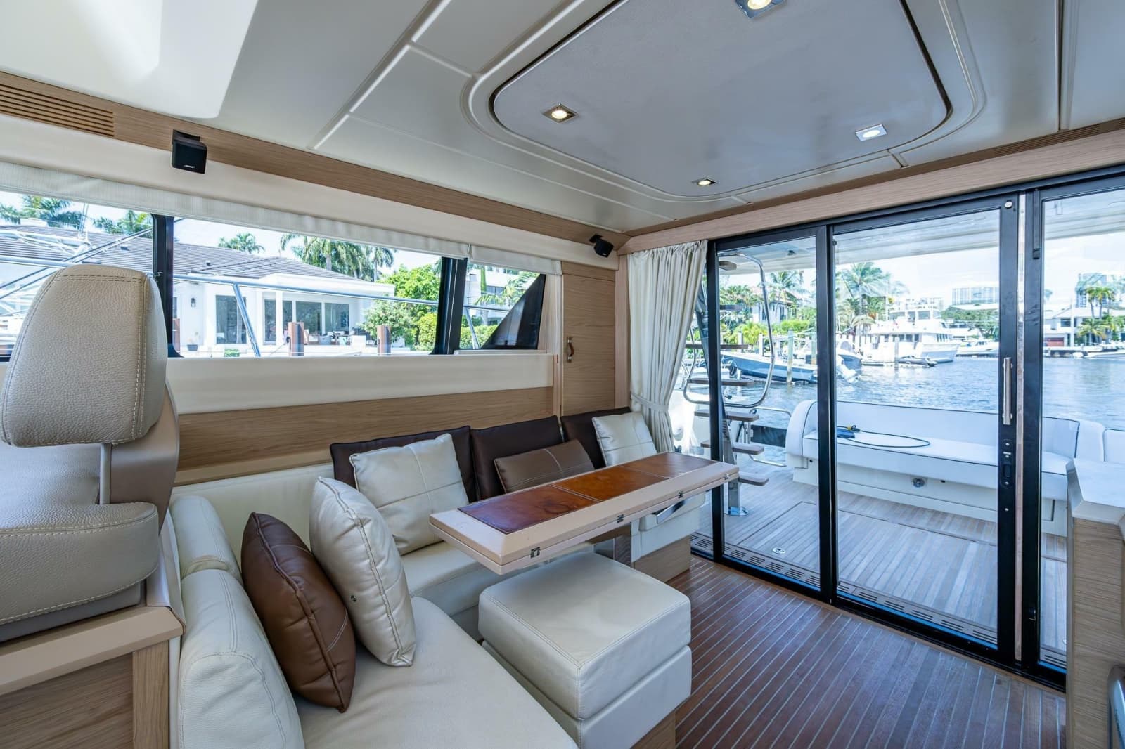 2015 Beneteau Monte Carlo 4 - Photo 51