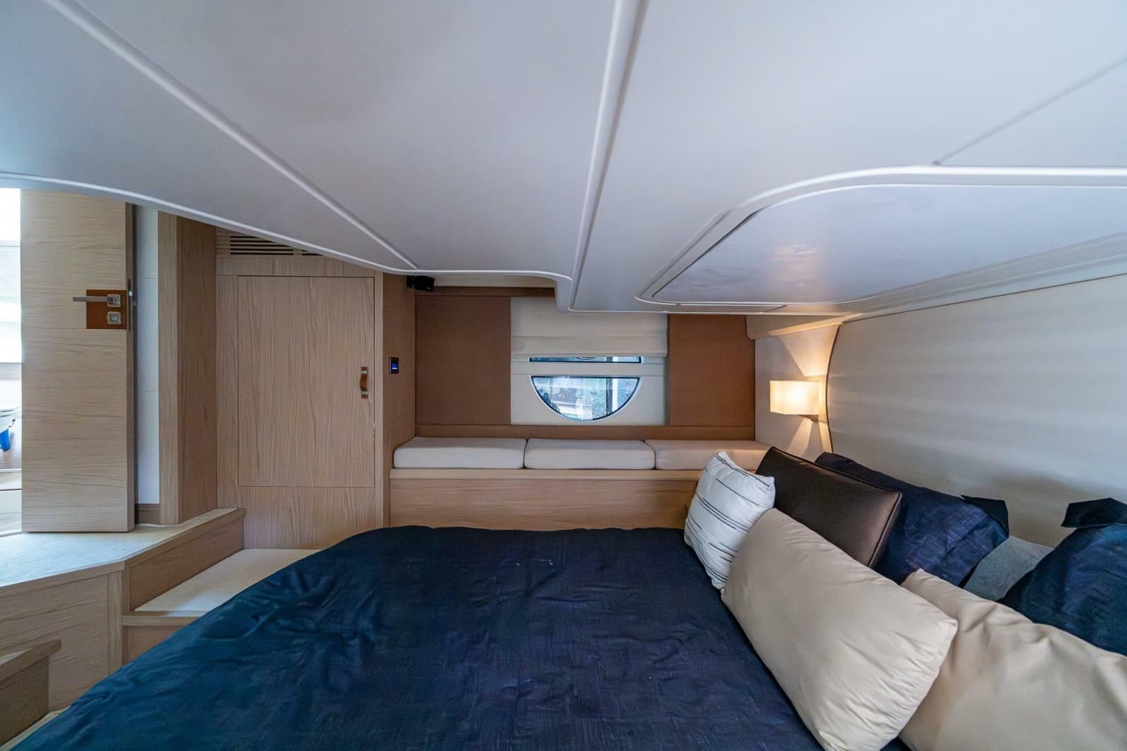2015 Beneteau Monte Carlo 4 - Photo 11