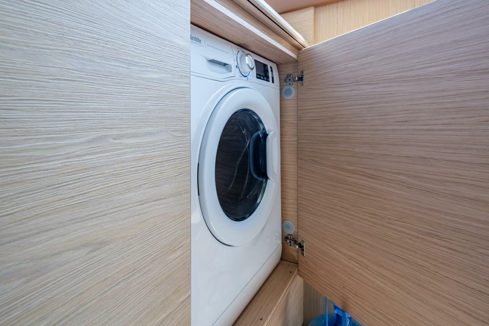 2015 Beneteau Monte Carlo 4 - Photo 53