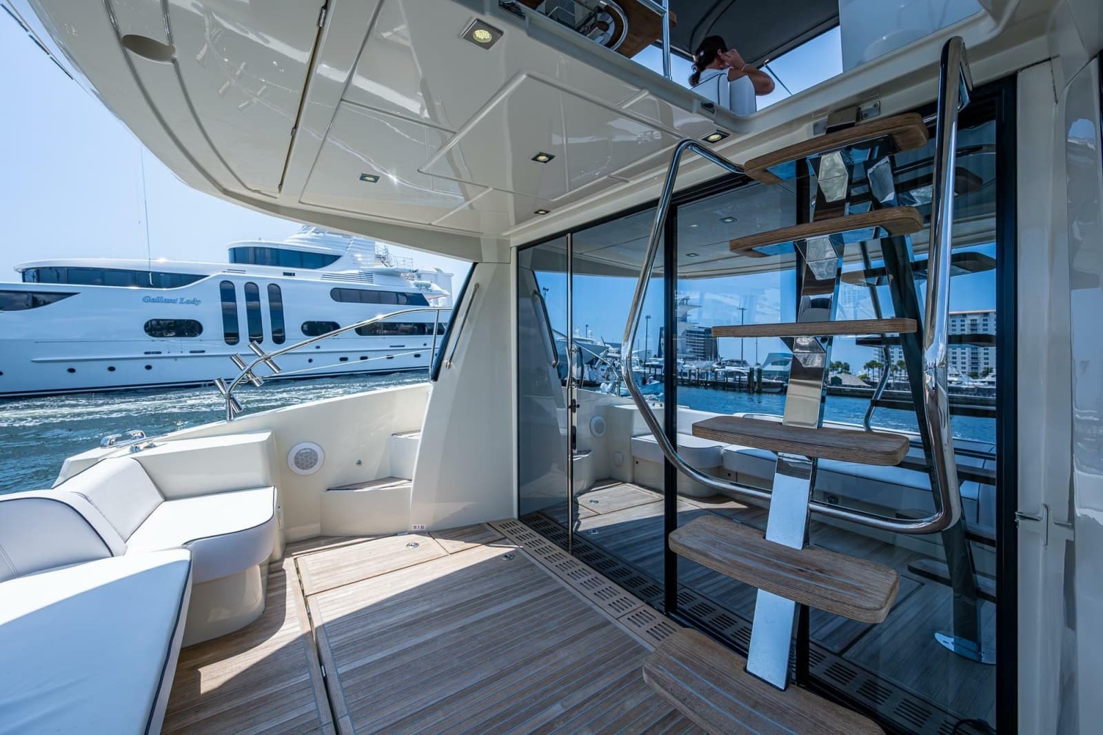 2015 Beneteau Monte Carlo 4 - Photo 21