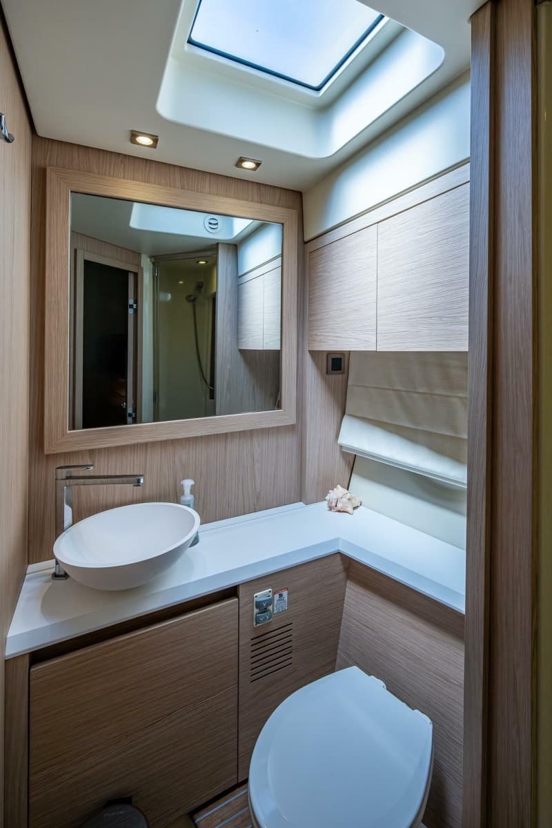 2015 Beneteau Monte Carlo 4 - Photo 39
