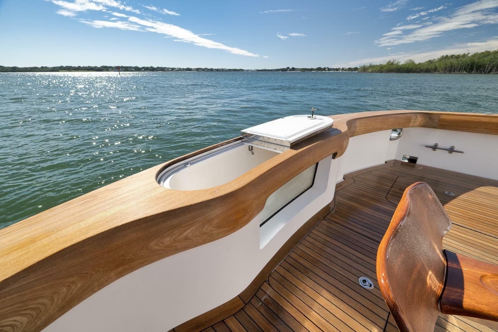 2015 Hatteras GT70 - Photo 16