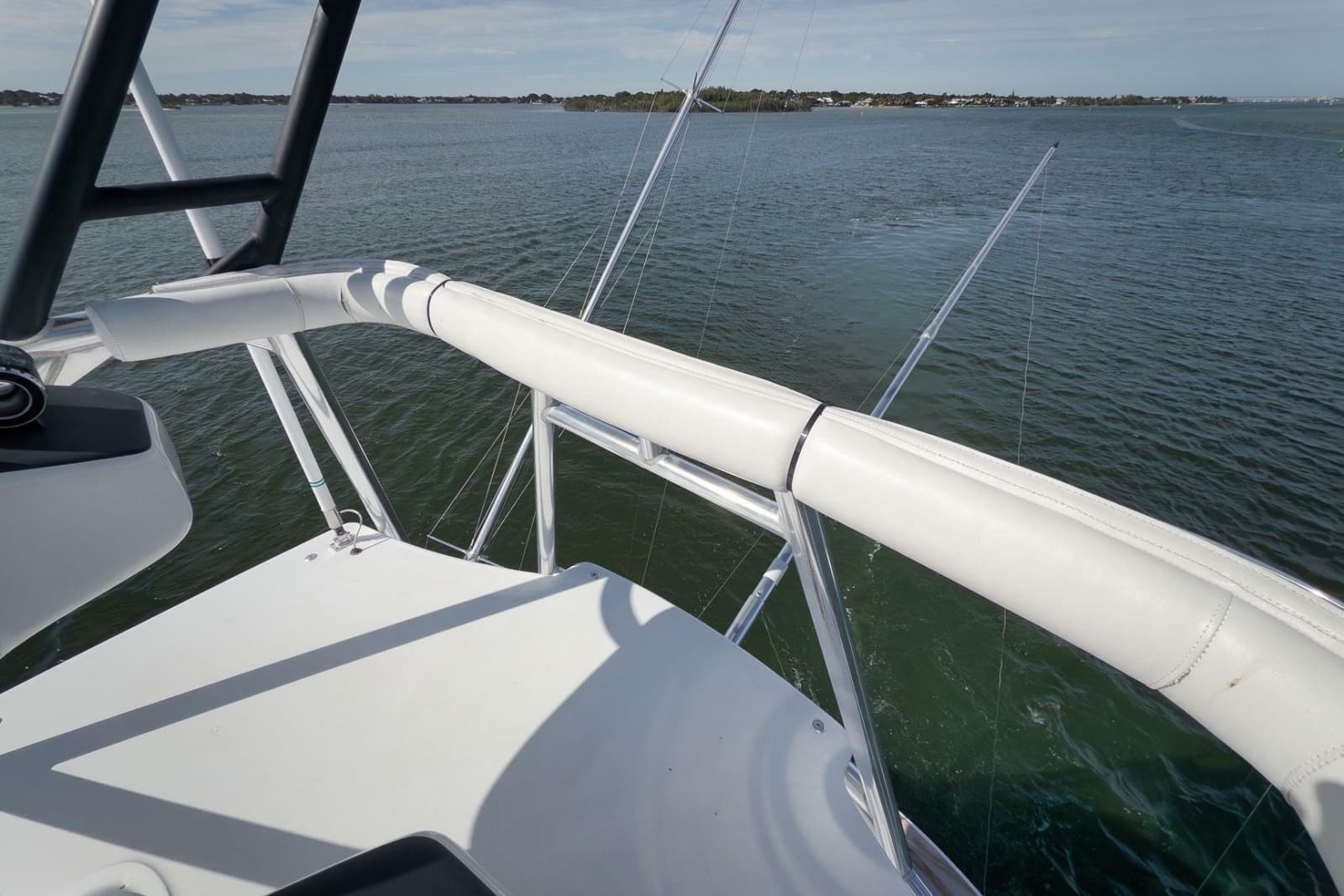 2015 Hatteras GT70 - Photo 82