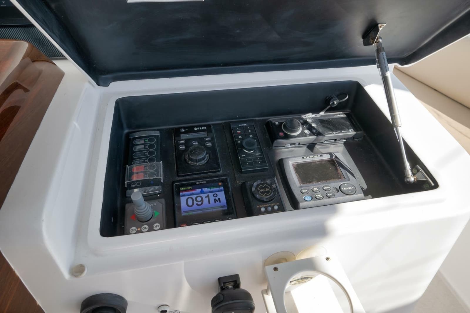 2015 Hatteras GT70 - Photo 64