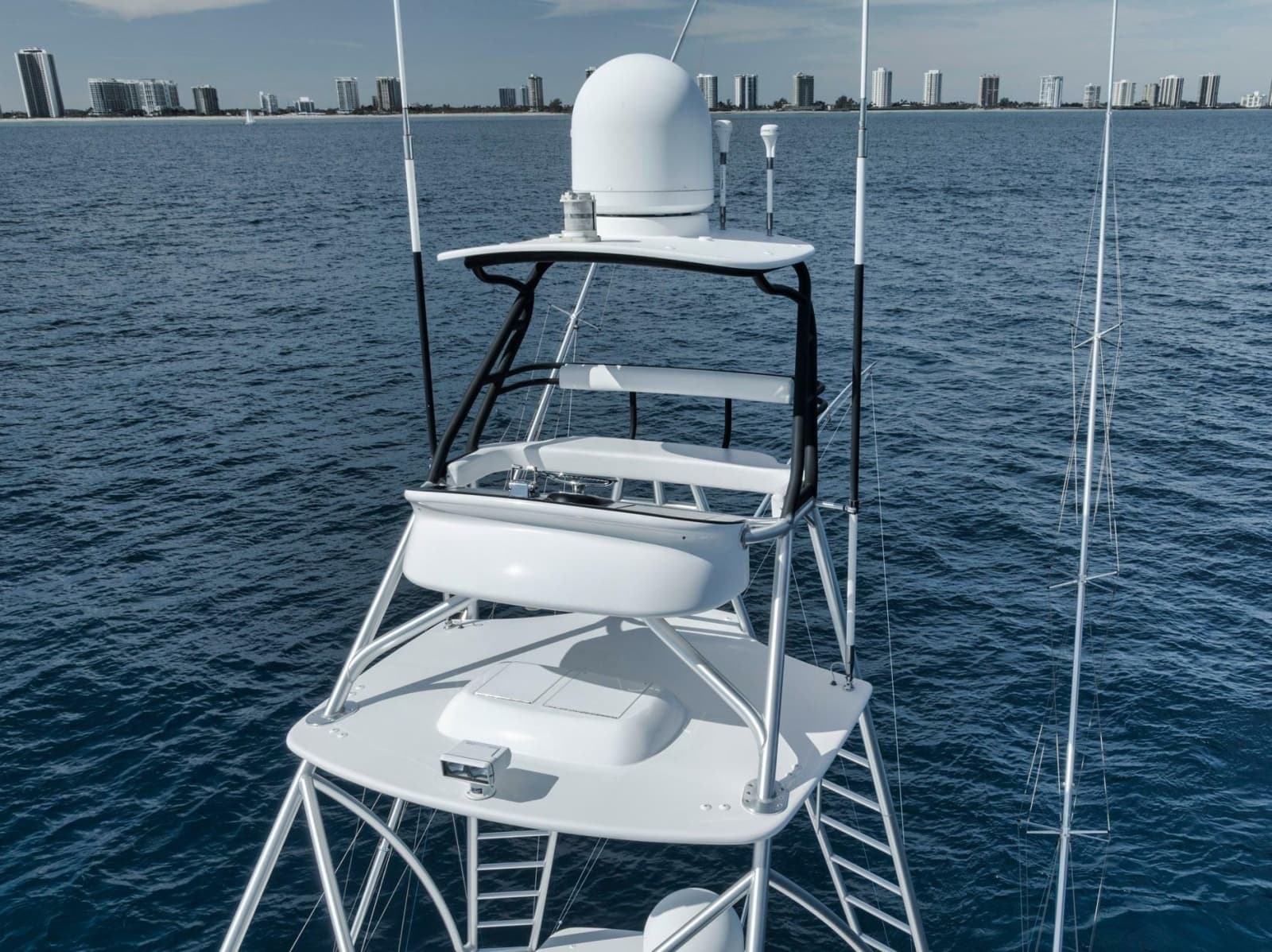 2015 Viking 70 Convertible - Photo 67