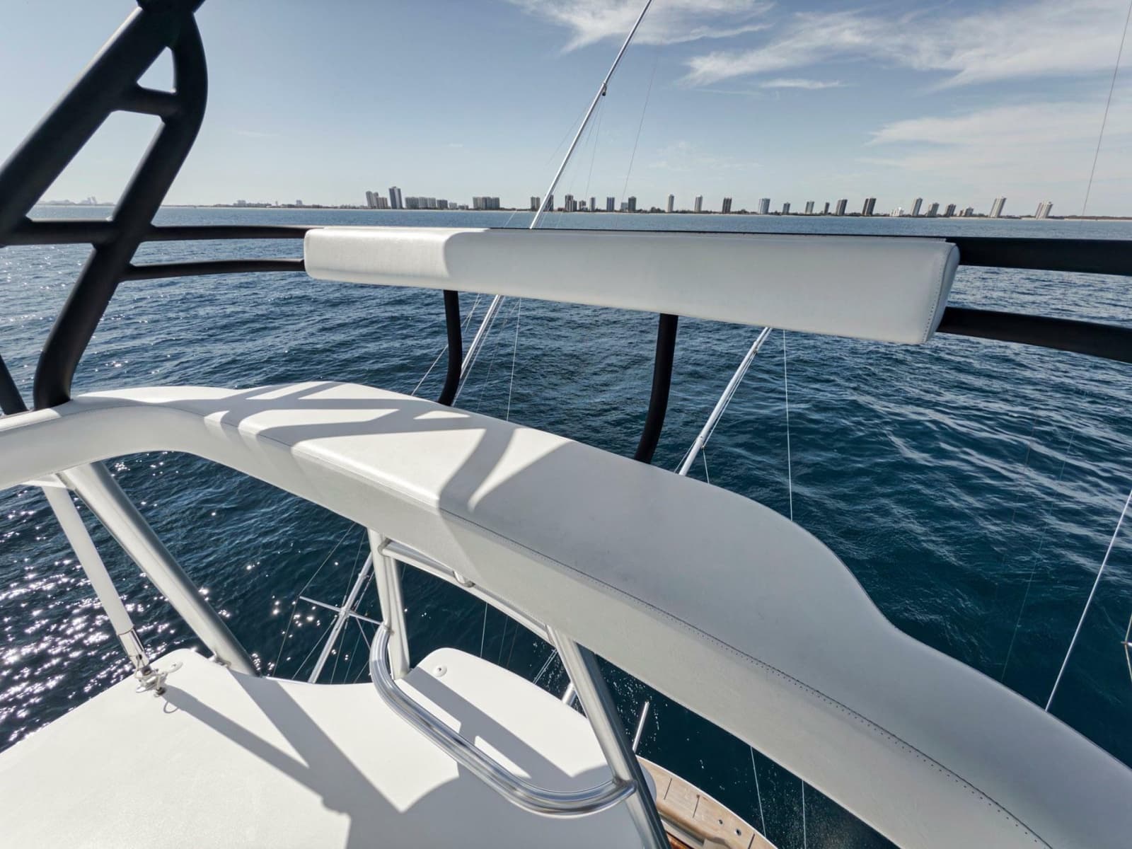 2015 Viking 70 Convertible - Photo 75