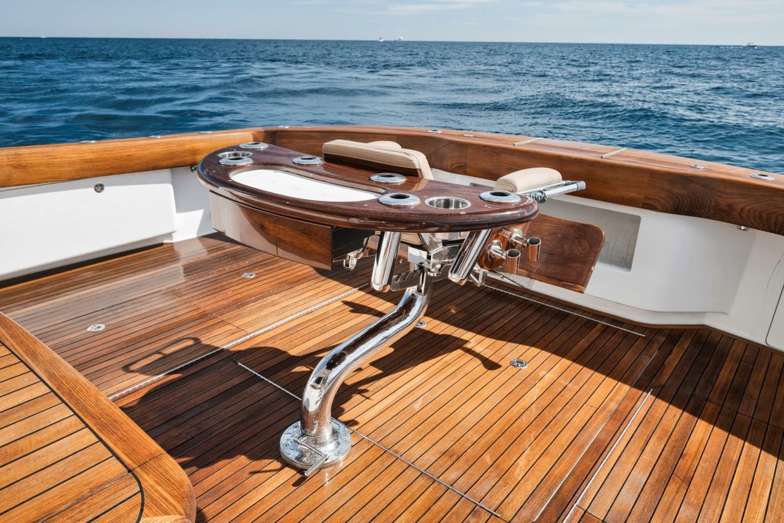 2015 Viking 70 Convertible - Photo 21