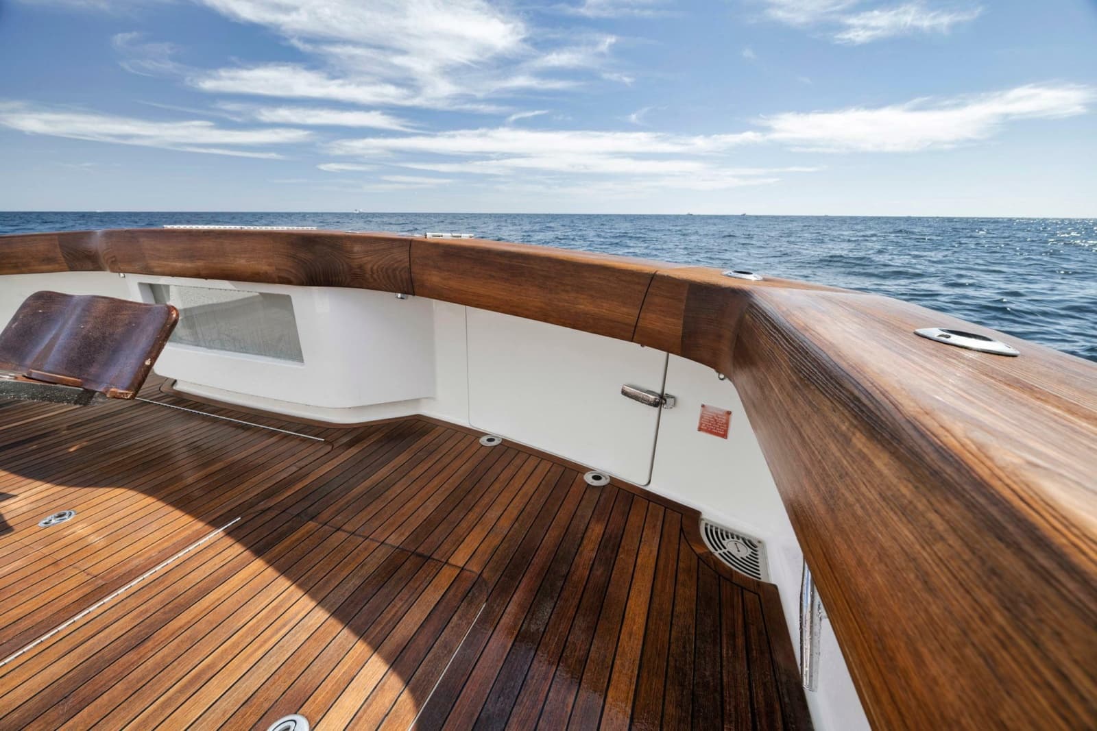 2015 Viking 70 Convertible - Photo 22