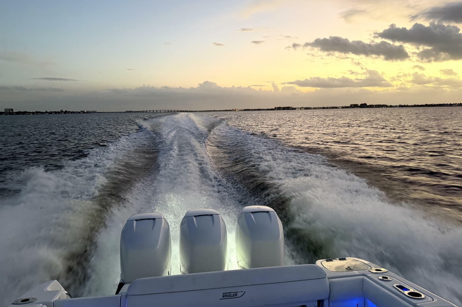 2014 Boston Whaler 350 Outrage - Photo 5