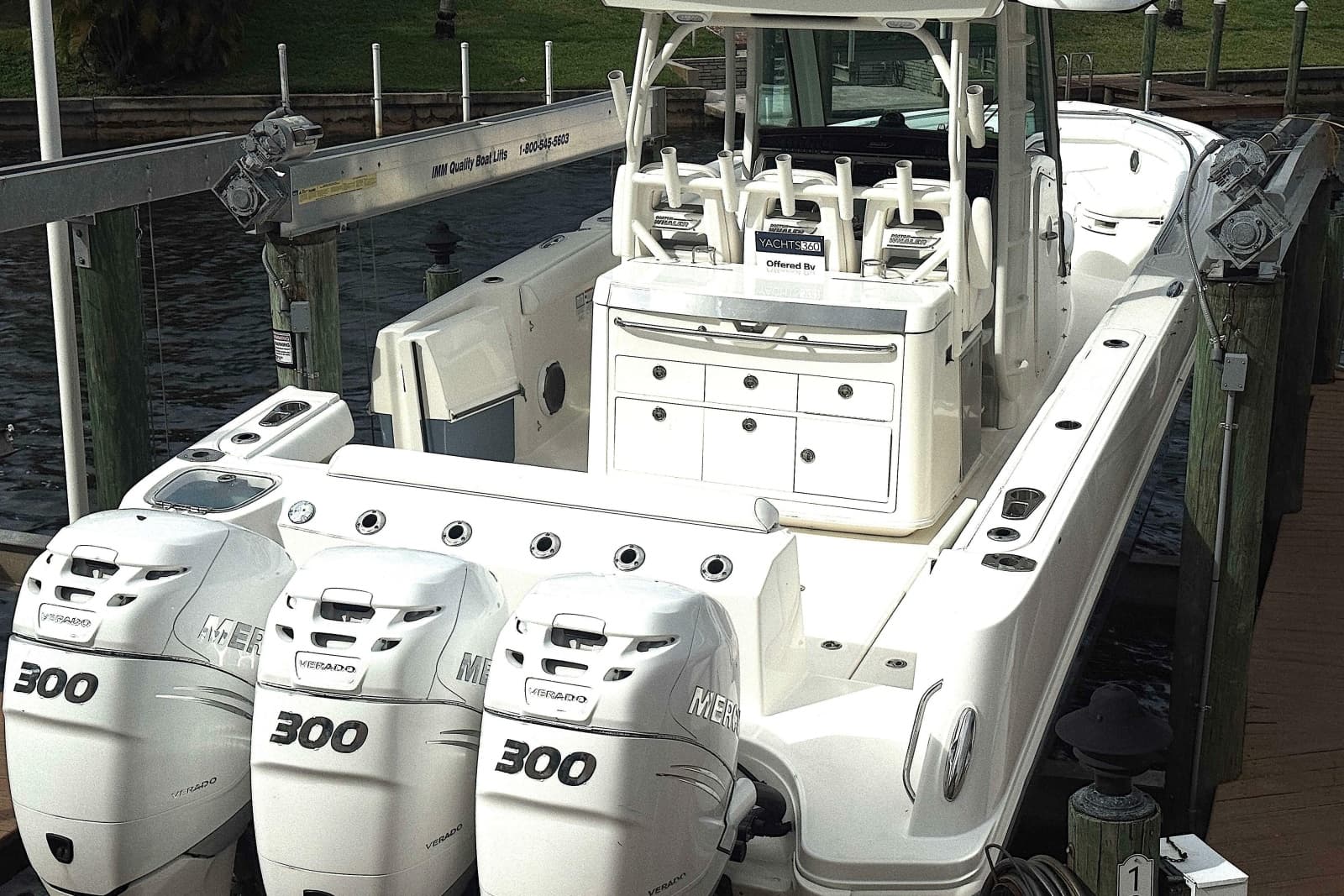 2014 Boston Whaler 350 Outrage - Photo 6