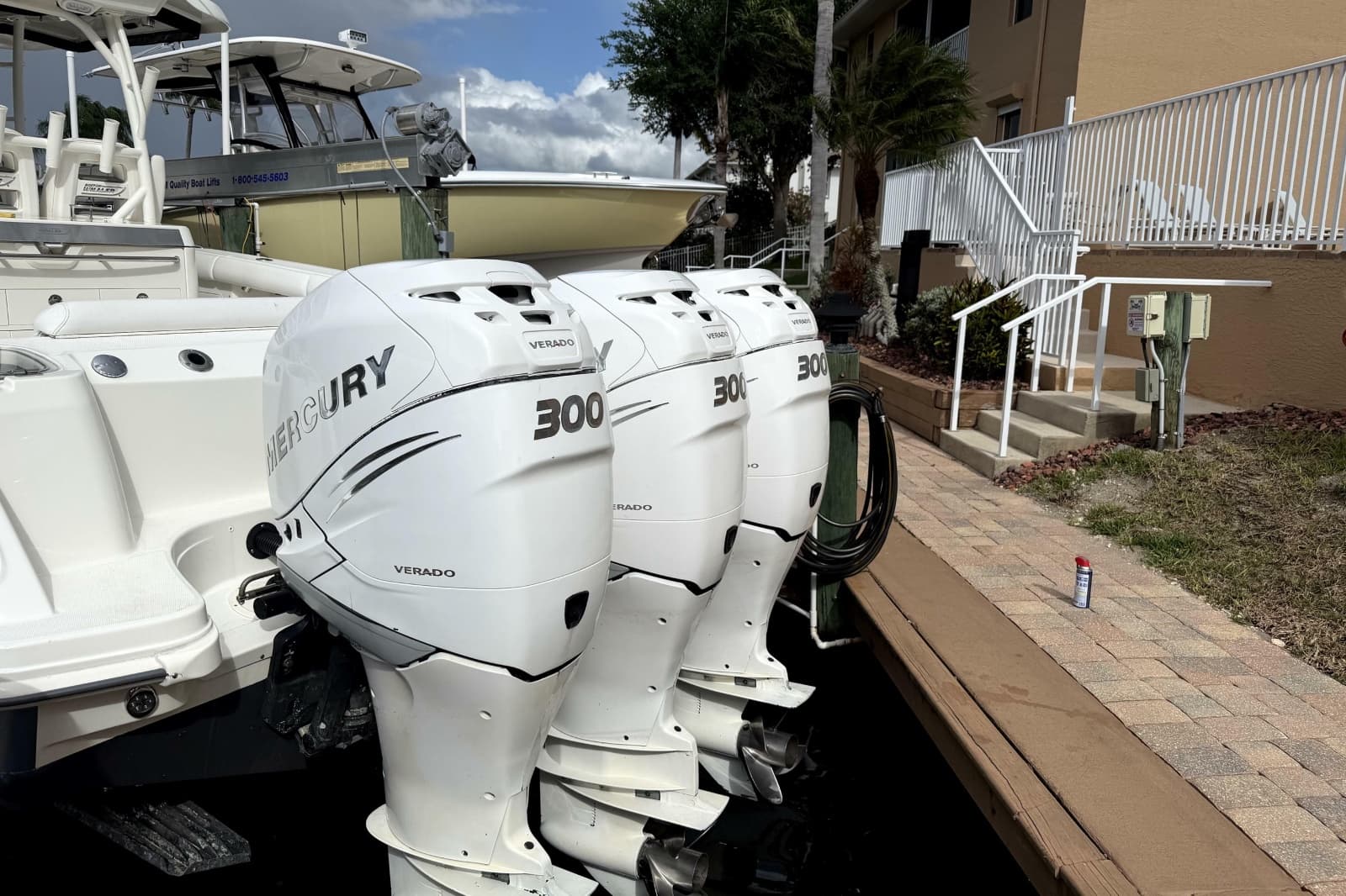 2014 Boston Whaler 350 Outrage - Photo 60