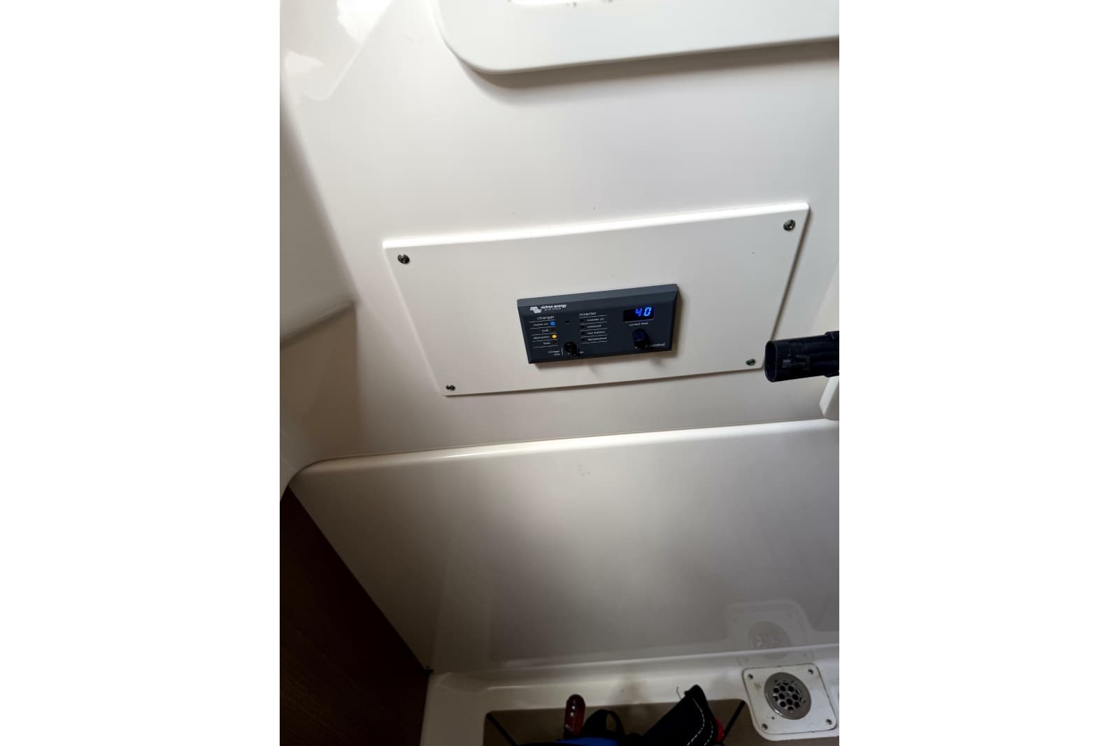 2014 Boston Whaler 350 Outrage - Photo 64