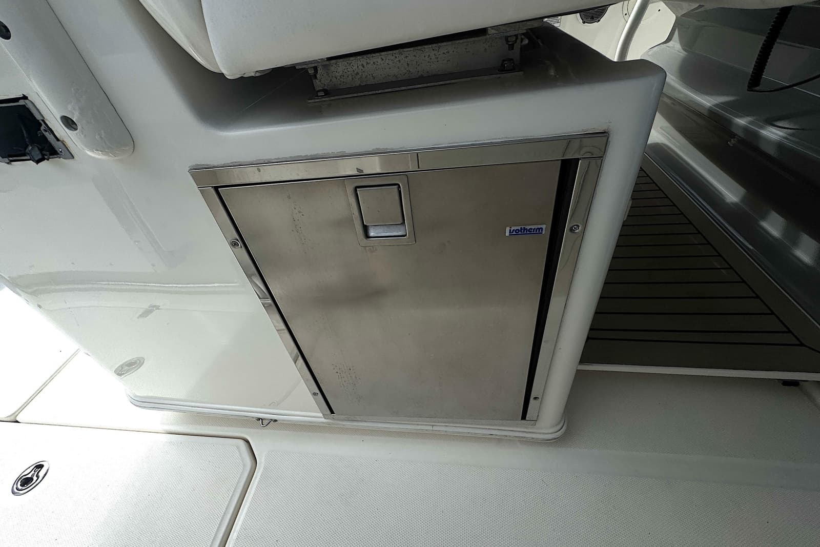 2014 Boston Whaler 350 Outrage - Photo 37
