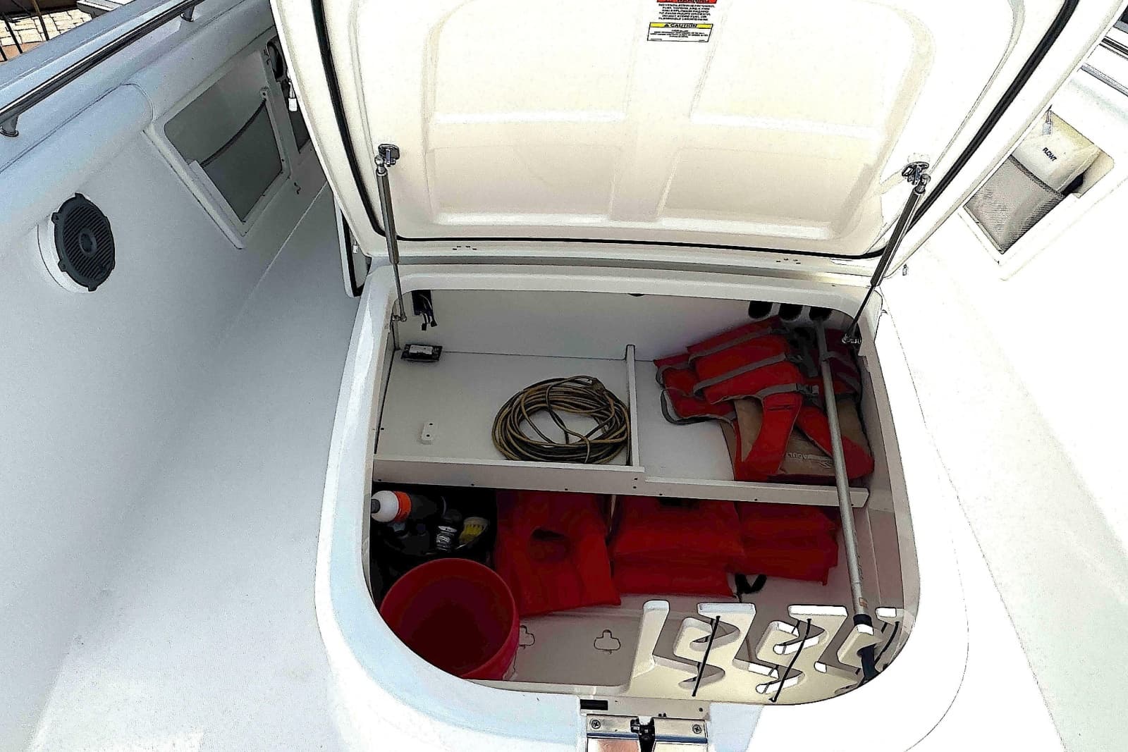 2014 Boston Whaler 350 Outrage - Photo 17