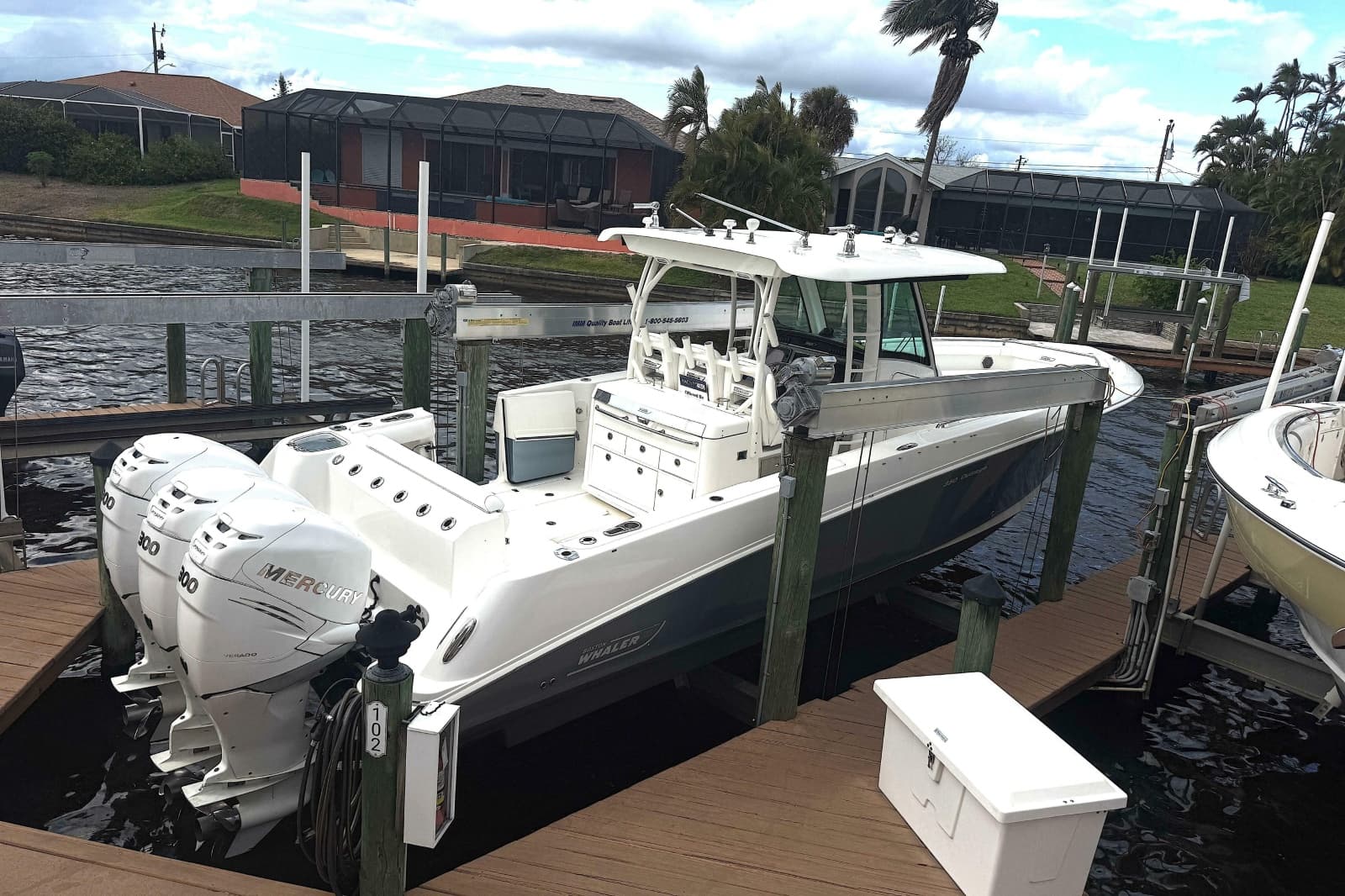 2014 Boston Whaler 350 Outrage - Photo 53