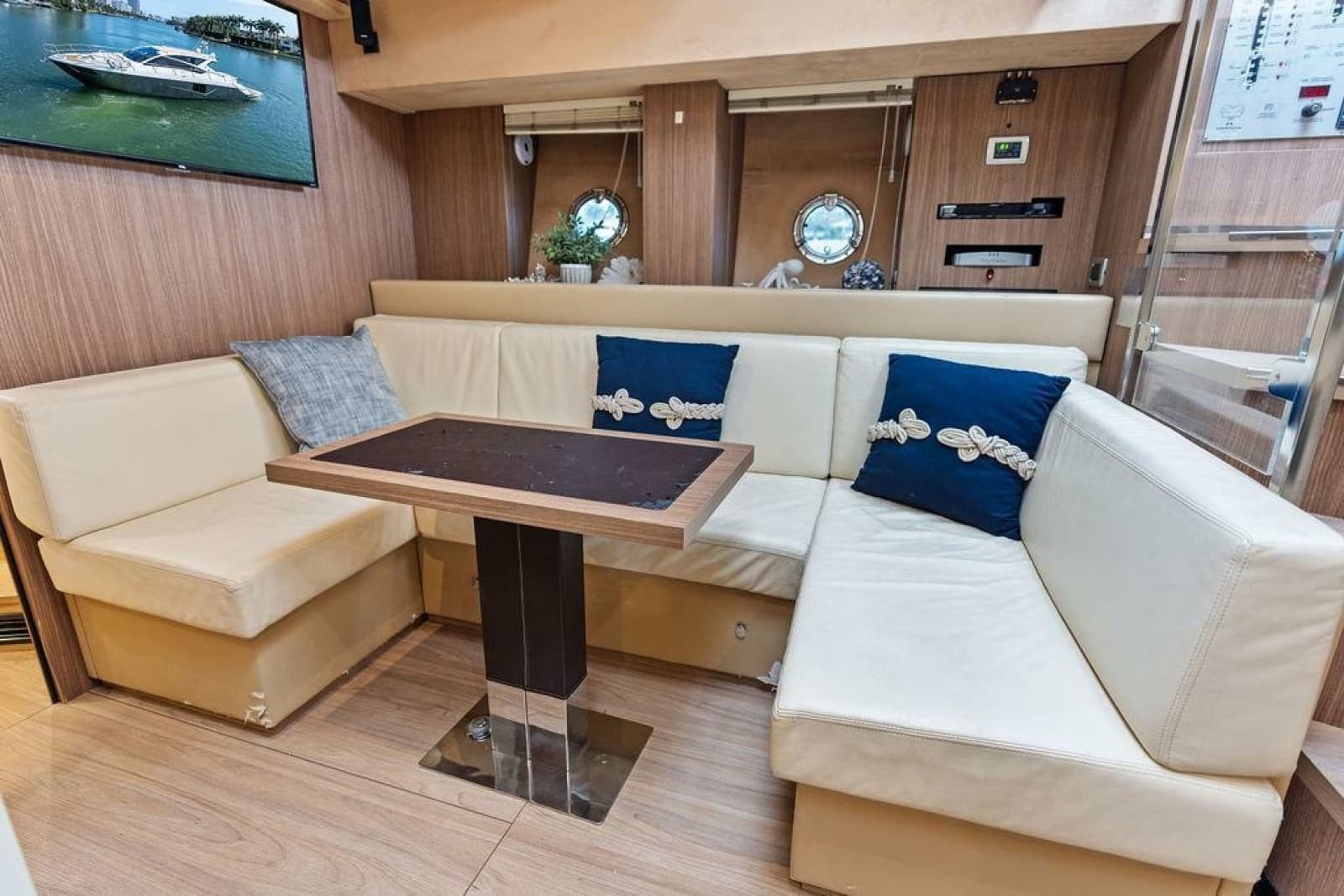 2014 Cranchi 56 HT - Photo 43