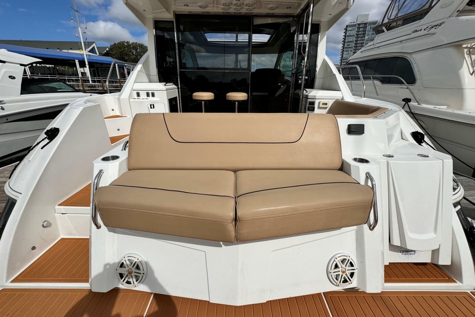 2014 Cruisers Yachts 45 Cantius - Photo 4