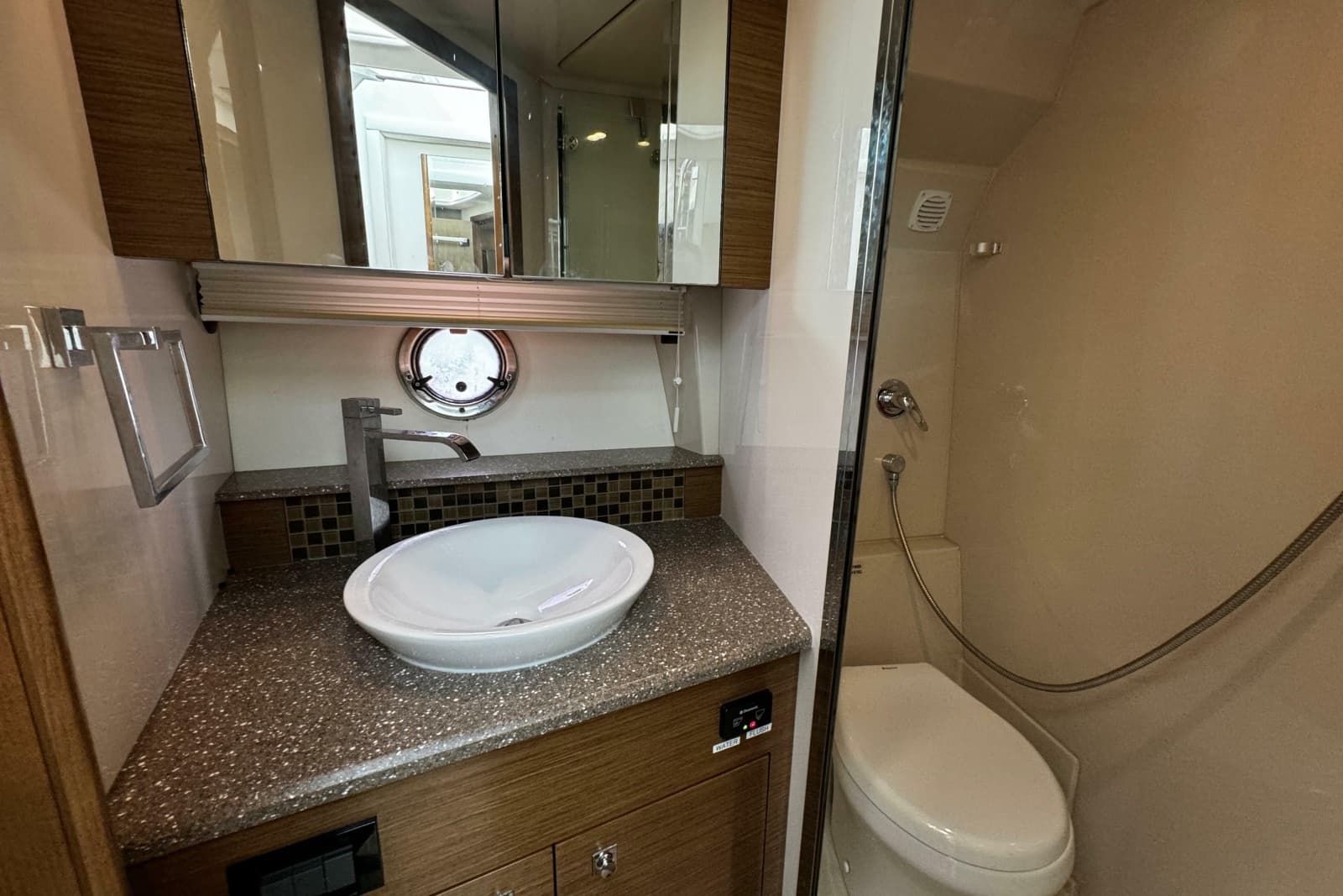 2014 Cruisers Yachts 45 Cantius - Photo 20